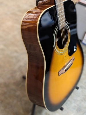 Epiphone - DR100VSCH 3